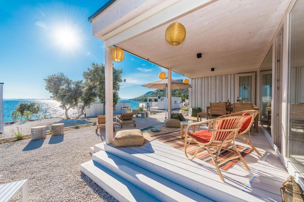 Buqez Eco Resort - Beachfront 20 & House 42 Drage Bagian luar foto