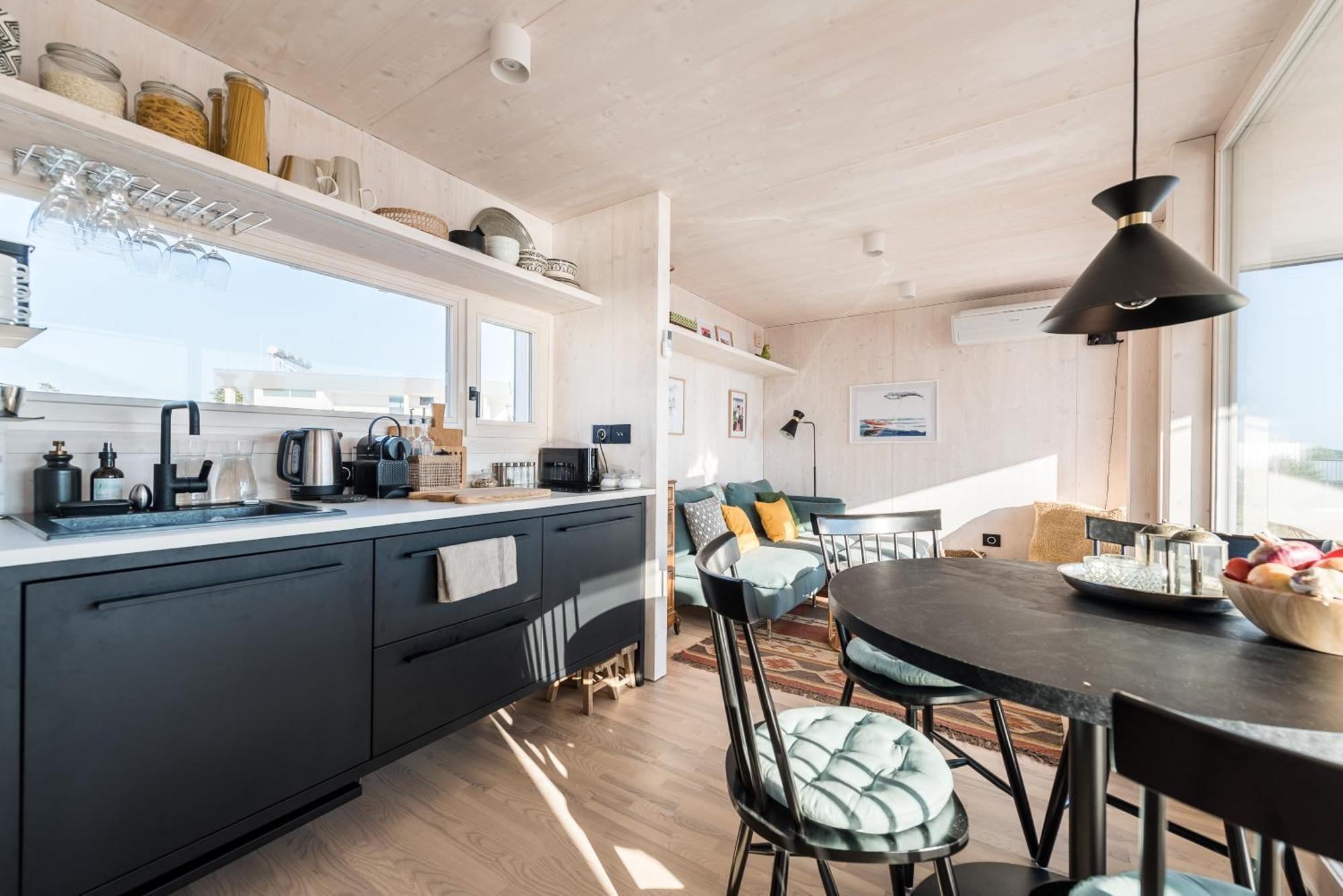Buqez Eco Resort - Beachfront 20 & House 42 Drage Bagian luar foto