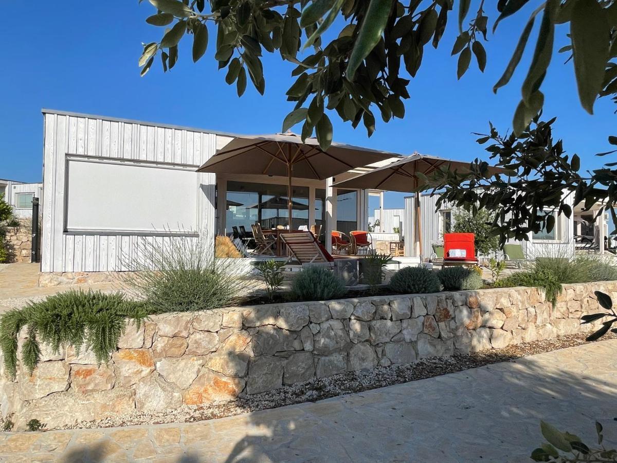Buqez Eco Resort - Beachfront 20 & House 42 Drage Bagian luar foto